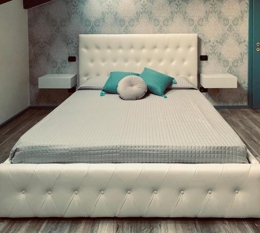 Villa Zanina Sonia Apartment Песк'єра-дель-Гарда Екстер'єр фото
